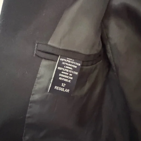 Nautica Boys Classic Blue Blazer with Gold Buttons like new! Size 12 - Picture 6 of 6